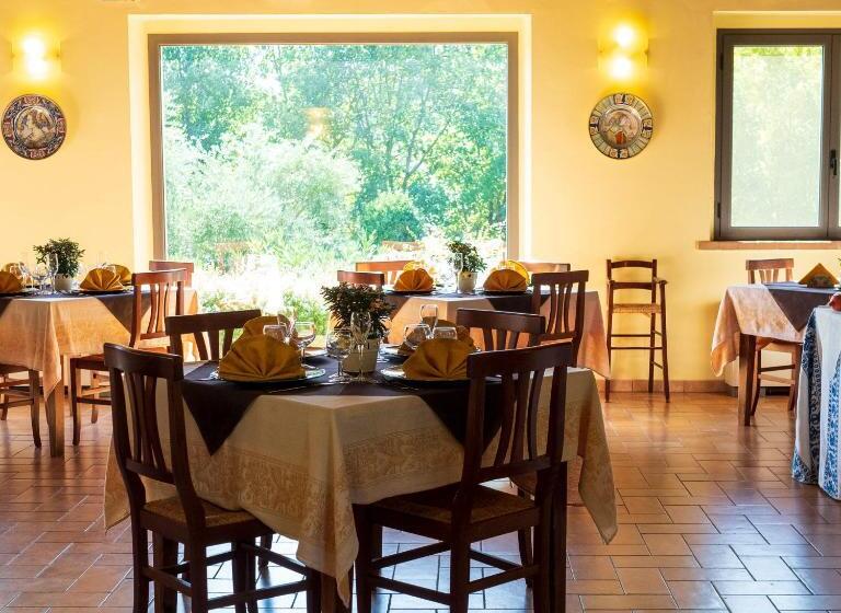 فندق Agriturismo Casal Cerqueto