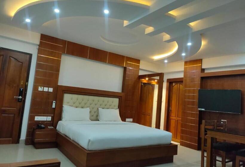 ホテル Auhtel Kannur