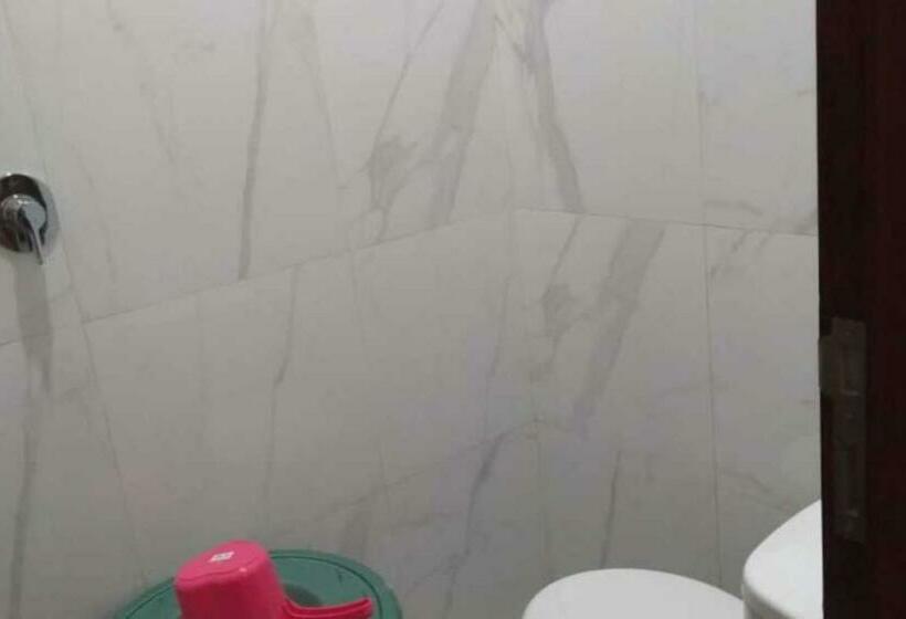 בית מלון כפרי Bang Alief Property Near Taman Tajamara Sumenep Mitra Reddoorz