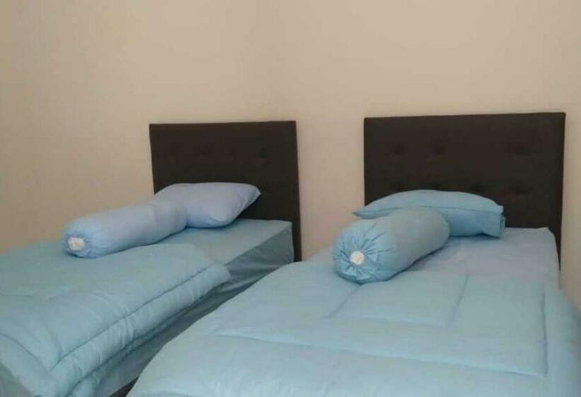 هتل Bang Alief Property Near Taman Tajamara Sumenep Mitra Reddoorz