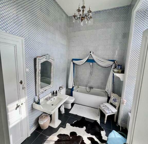 Отель Chateau Les Villettes