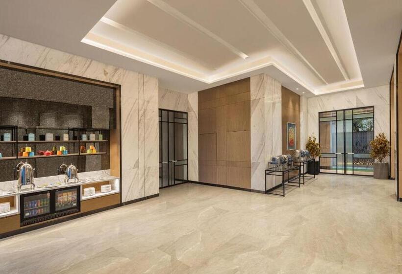 هتل Fairfield By Marriott Mumbai International Airport