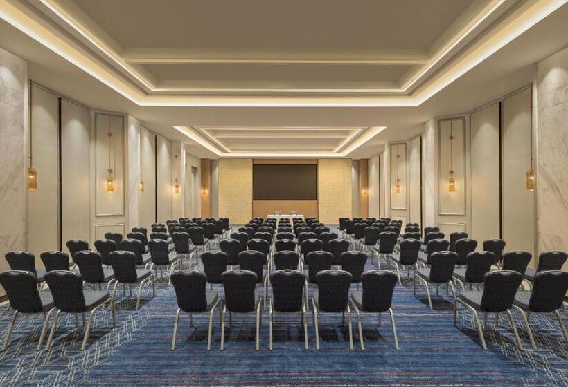 هتل Fairfield By Marriott Mumbai International Airport