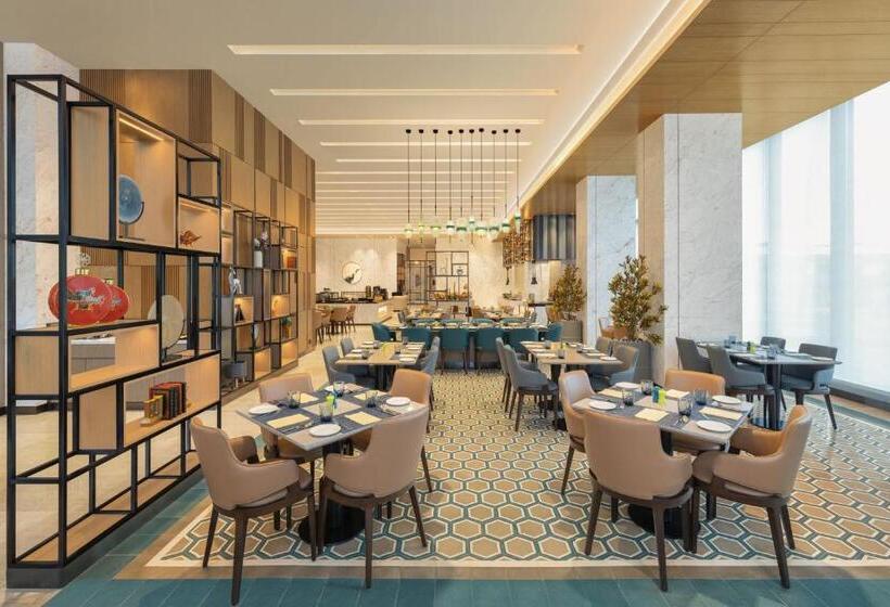 هتل Fairfield By Marriott Mumbai International Airport