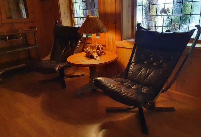 Отель Heia Gjestegård