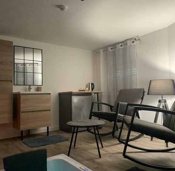 Hotel Magnifique Loft 35m2 Jacuzzi Rvb Night 1