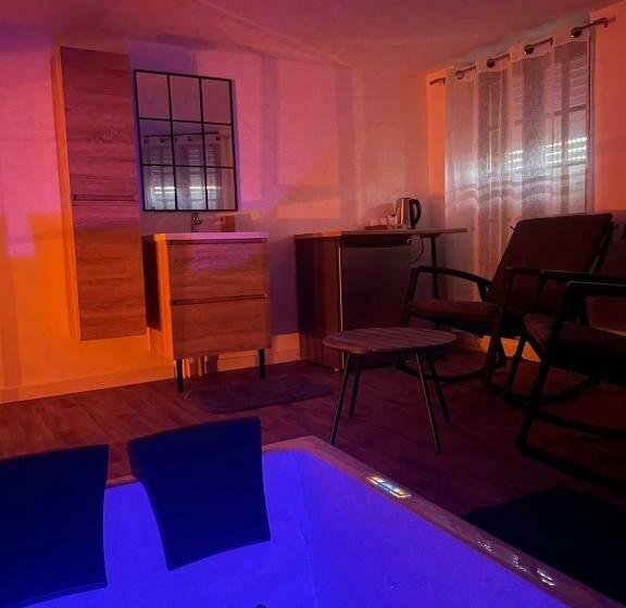 בית מלון כפרי Magnifique Loft 35m2 Jacuzzi Rvb Night 1