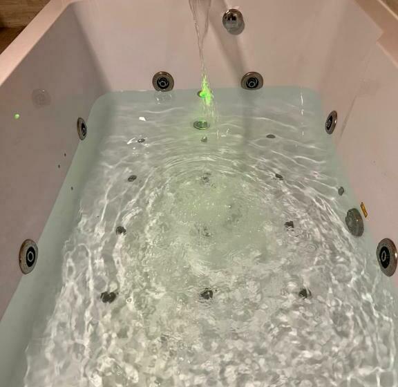 Hotel Magnifique Loft 35m2 Jacuzzi Rvb Night 1