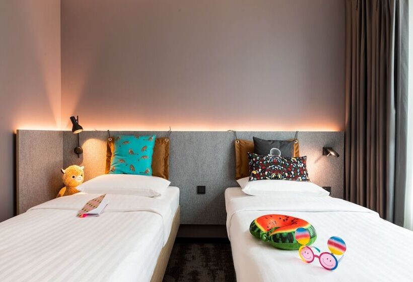 ホテル Moxy Wuerzburg