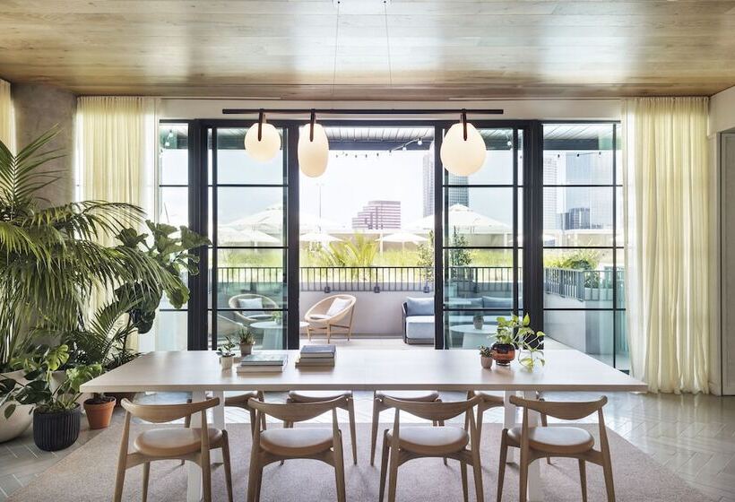 فندق Roost Tampa