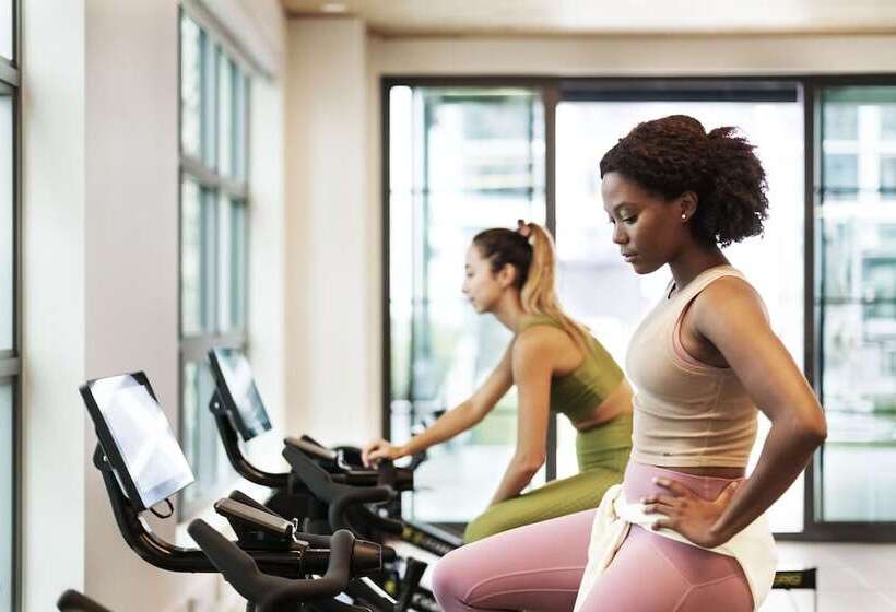 فندق Roost Tampa