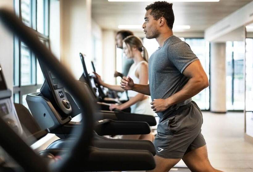 فندق Roost Tampa