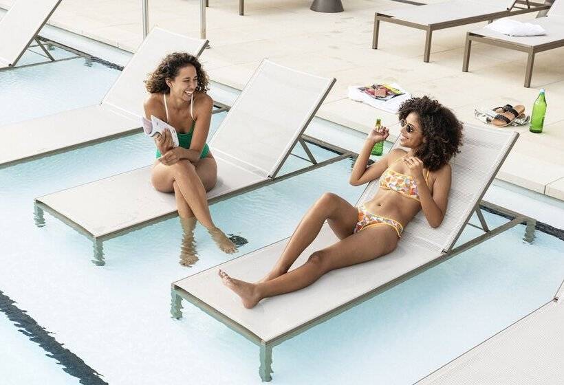 فندق Roost Tampa