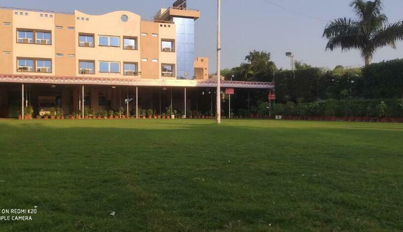 فندق Ruchishree Garden