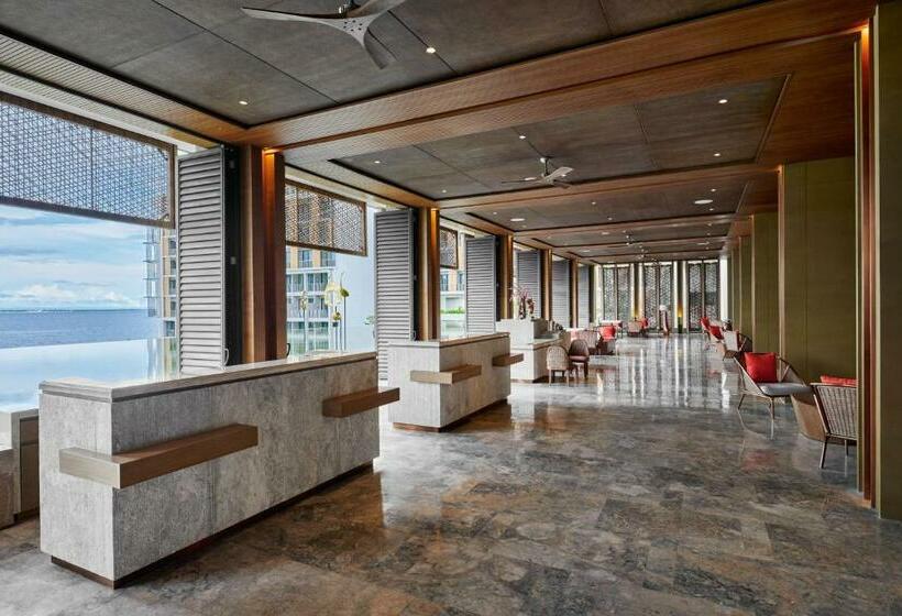 Отель Sheraton Cebu Mactan Resort