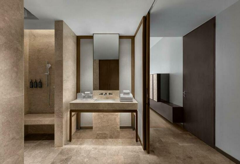 Отель Sheraton Cebu Mactan Resort