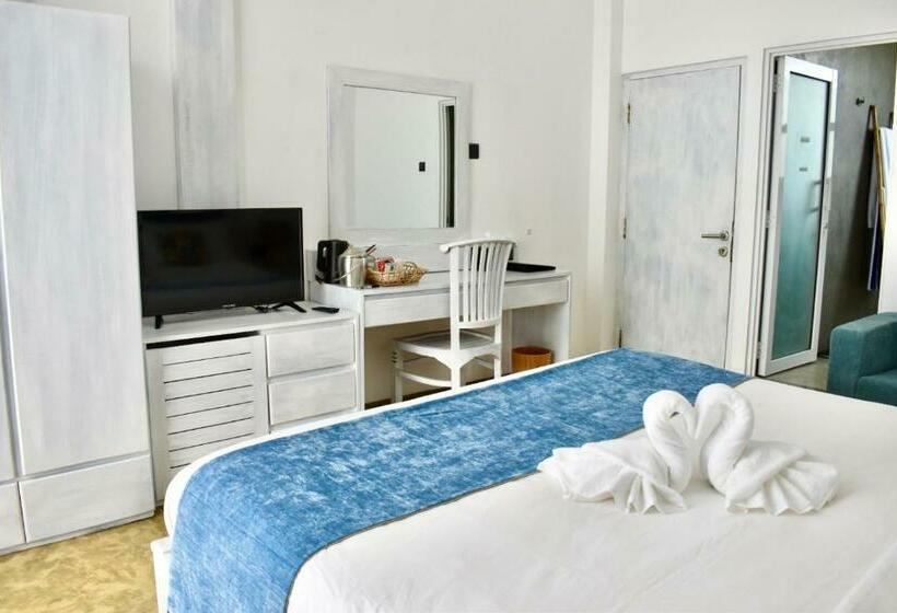 Smeralda Beach Hotel Dikwella