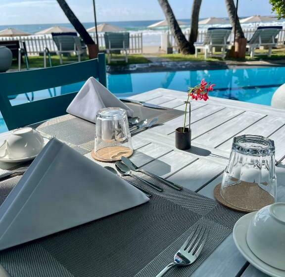 Smeralda Beach Hotel Dikwella