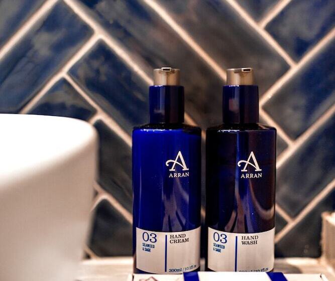 هتل Stables Ashbourne