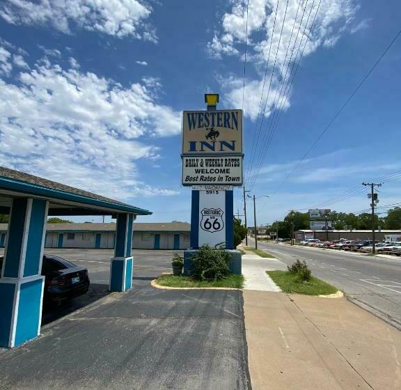 فندق Western Inn
