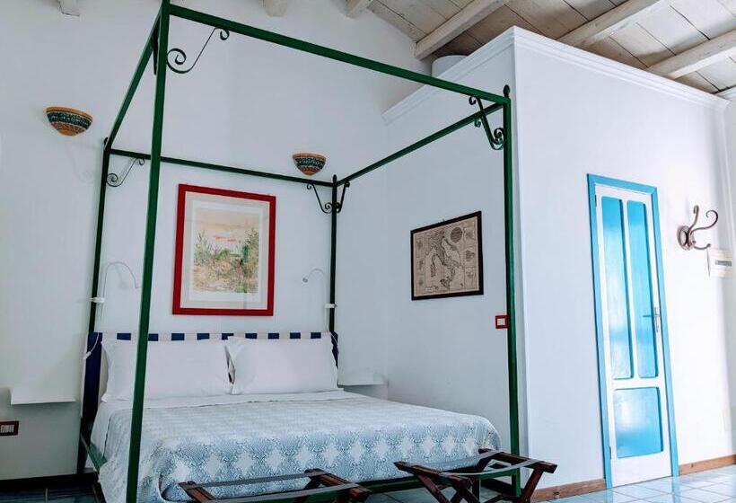 Le Dimore Del Pescatore Nel Porto Di Sciacca   La Nica