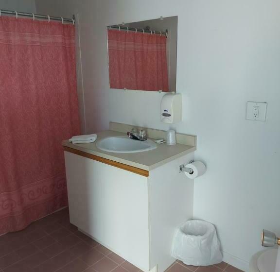 Motel Du Cap St Yvon