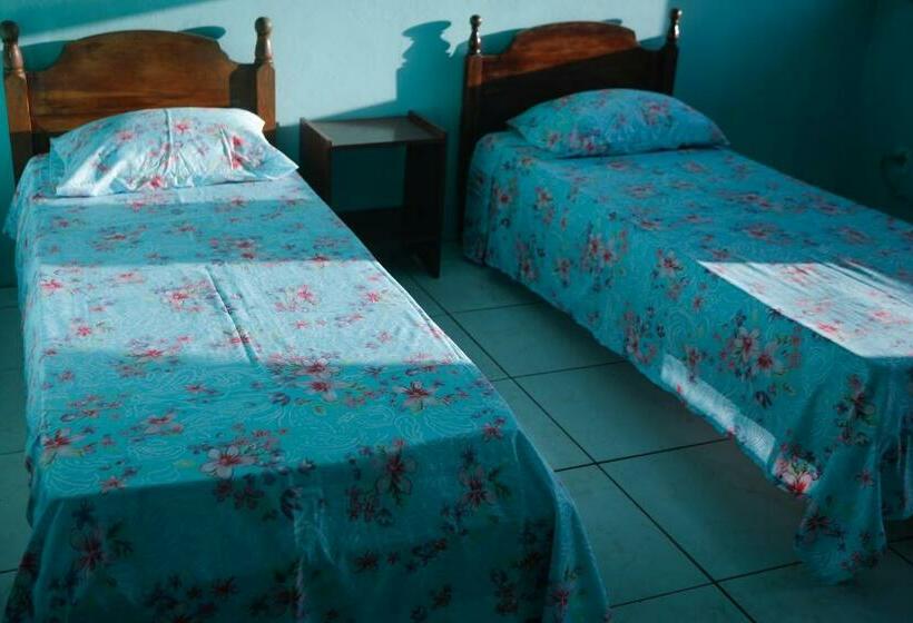 펜션 Pousada Guarida