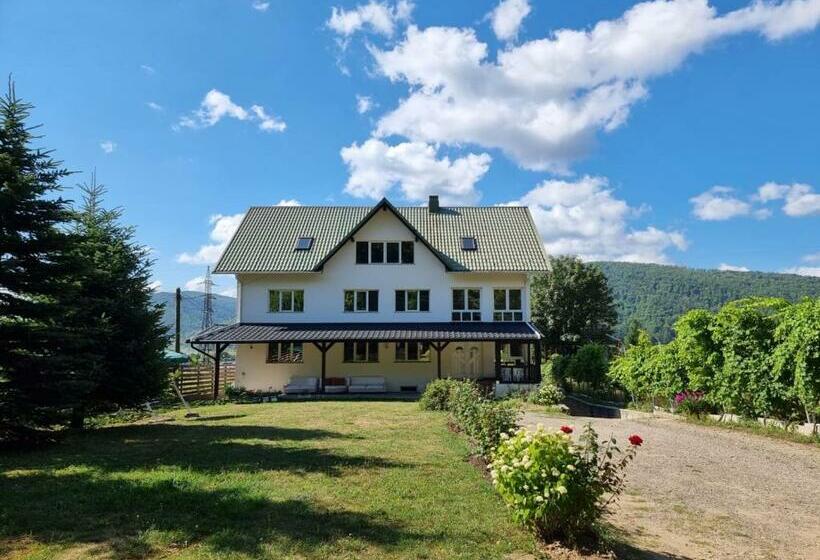 פנסיון Vila Aslam