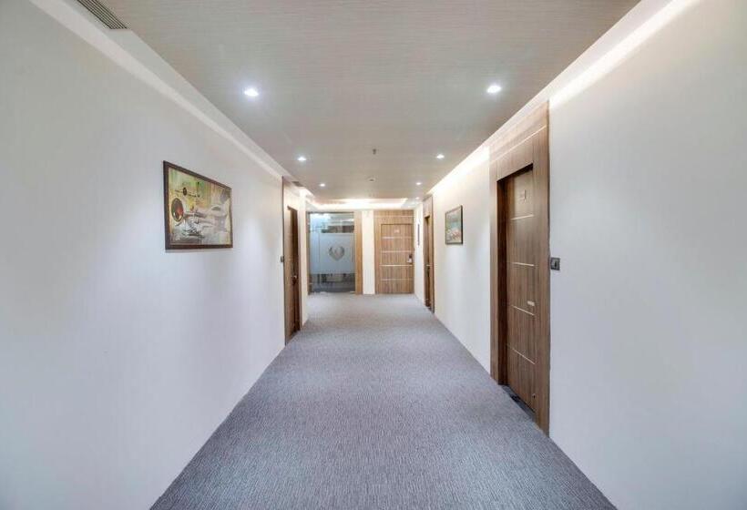 ホテル Super Collection O Bareilly Near Satellite Bus Stand Formerly Amber Heights