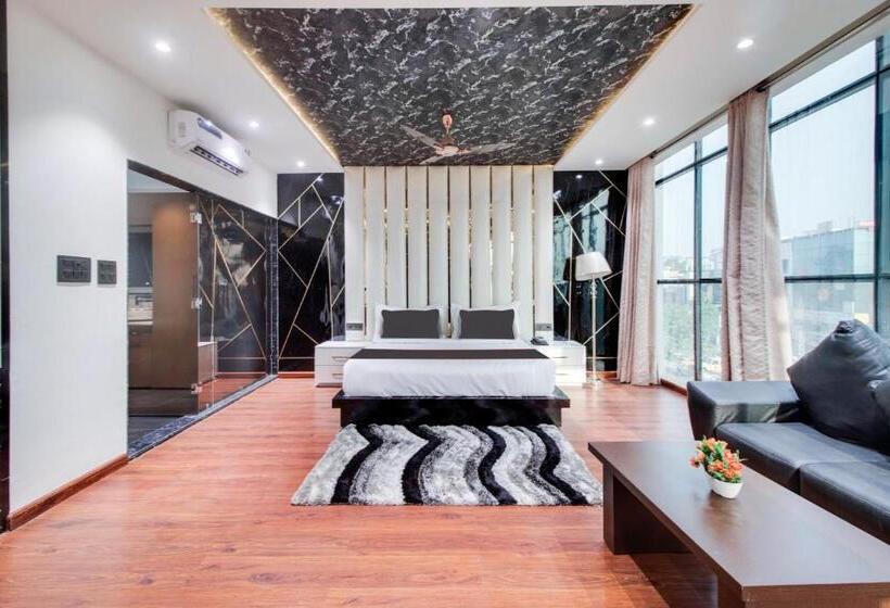 ホテル Super Collection O Bareilly Near Satellite Bus Stand Formerly Amber Heights