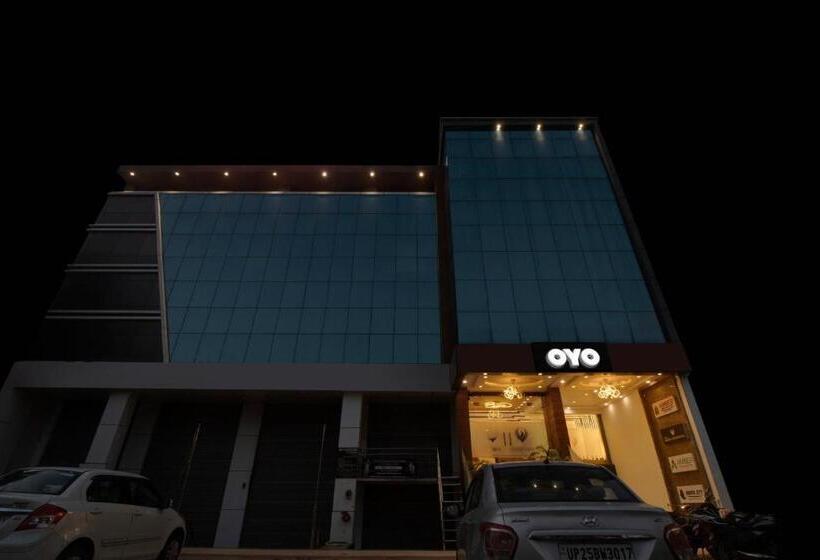 酒店 Super Collection O Bareilly Near Satellite Bus Stand Formerly Amber Heights