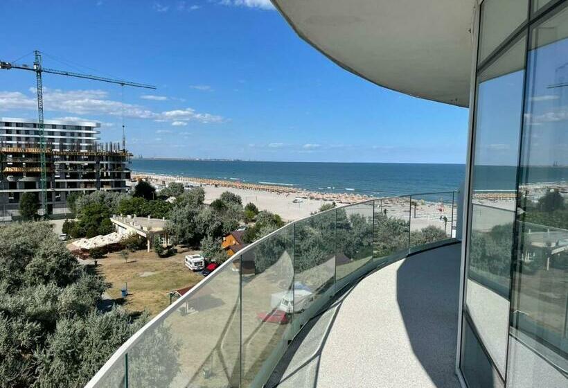 White Tower Apartament Privat Mamaia 504