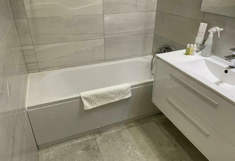 White Tower Apartament Privat Mamaia 504