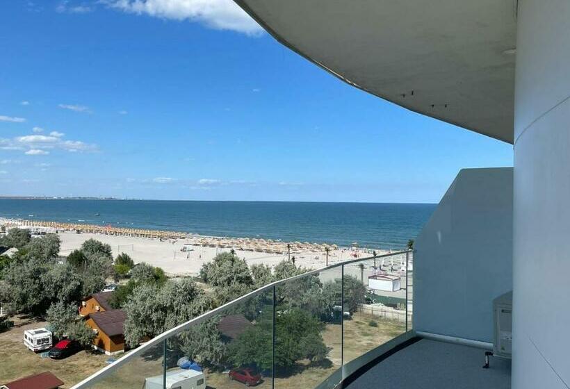 White Tower Apartament Privat Mamaia 504