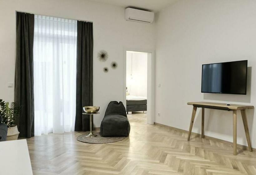 Aaa All About Apartments