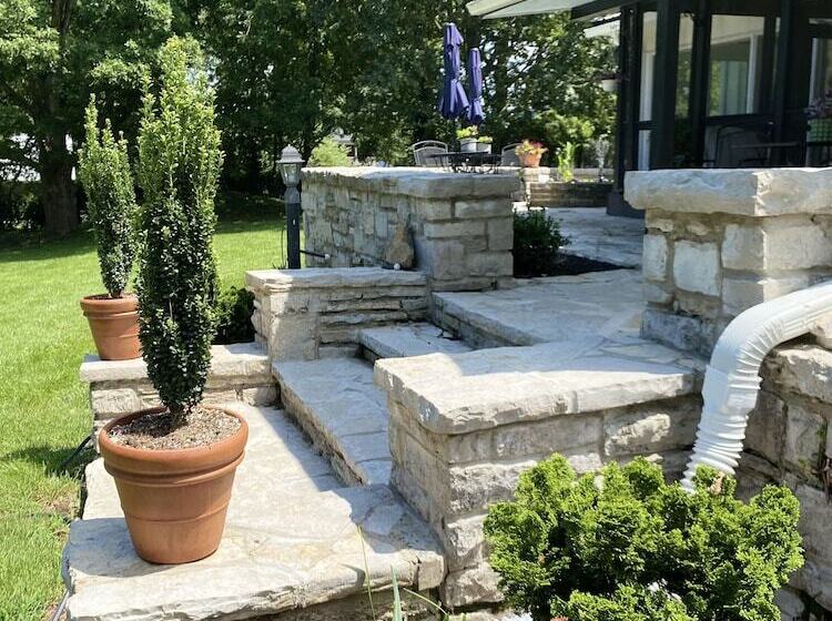 Общежитие Rose Hill Inn