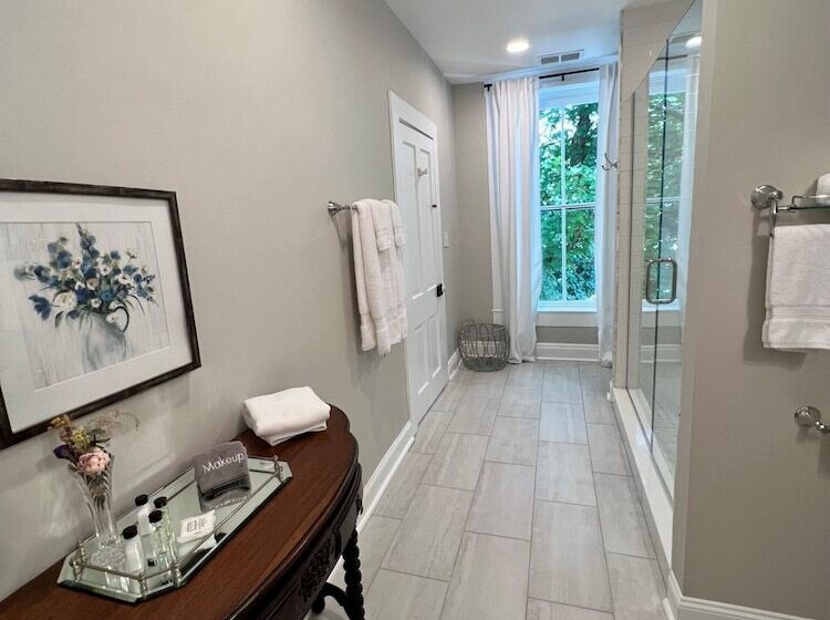 Общежитие Rose Hill Inn