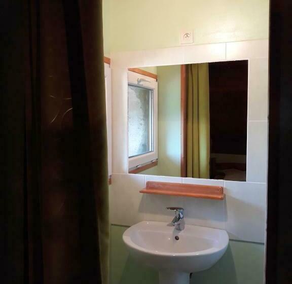 민박 Gîte De La Chanal 07