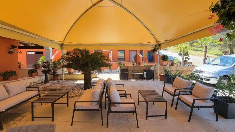 צימר La Terrazza Motta