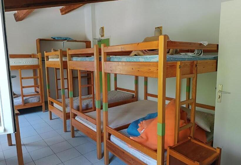 فندق Auberge De Calendal