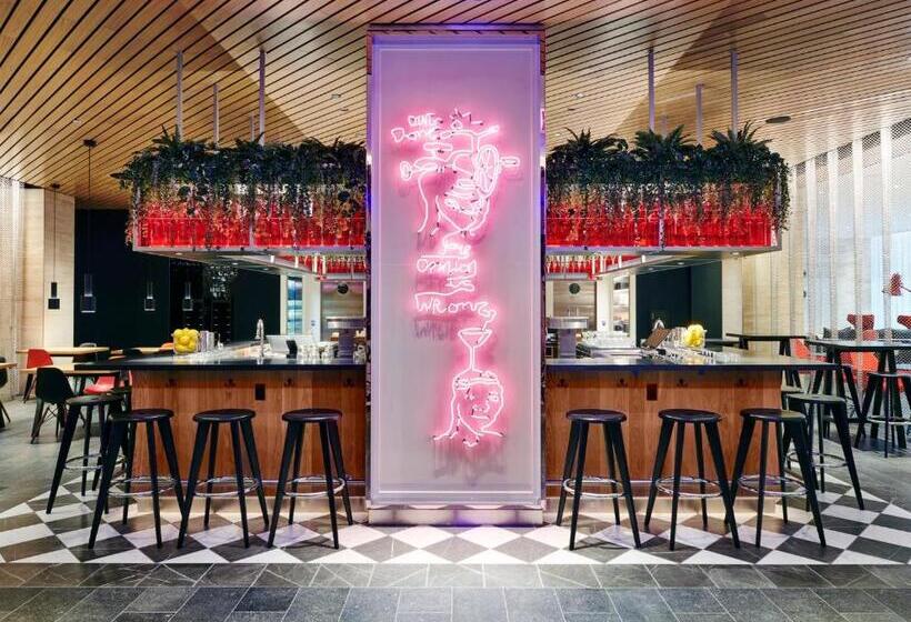 هتل Citizenm Chicago Downtown