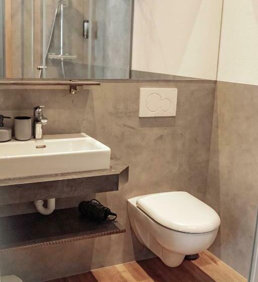 호텔 Gasthaus Zum Adler