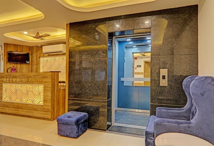 Отель Heera Grand