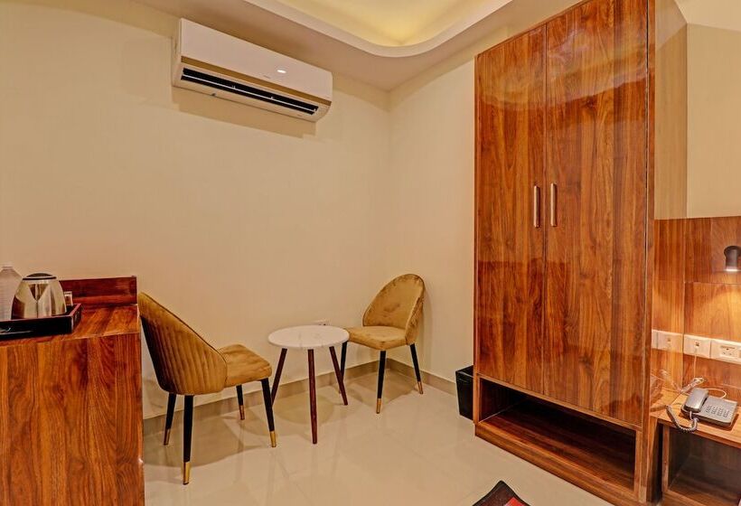 Отель Heera Grand