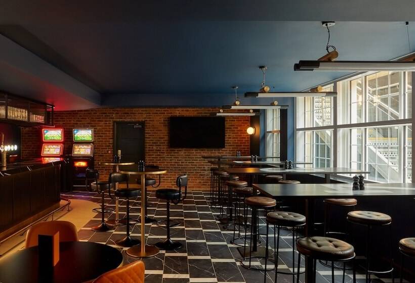 هتل Indigo Exeter, An Ihg