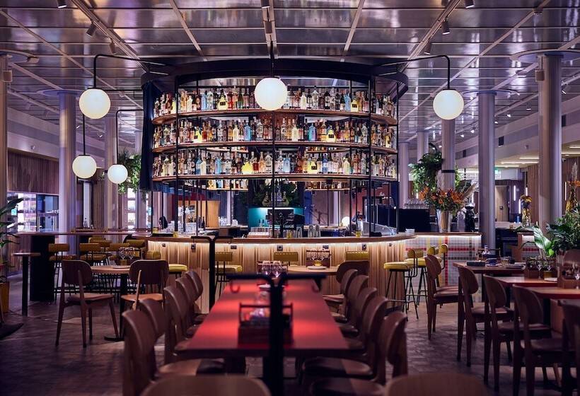 Отель Motto By Hilton Rotterdam Blaak