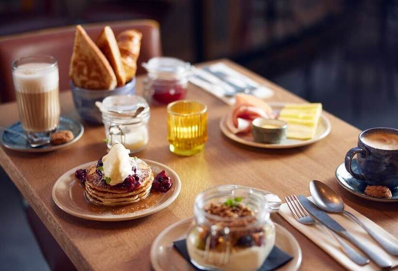 Отель Motto By Hilton Rotterdam Blaak