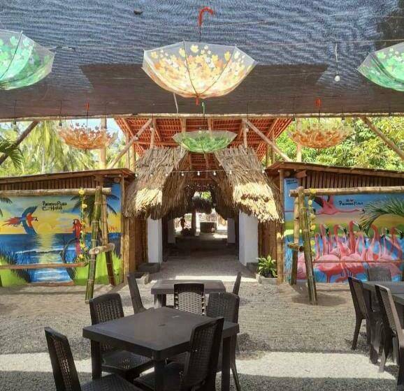 هتل Palomino Plaza Hostel