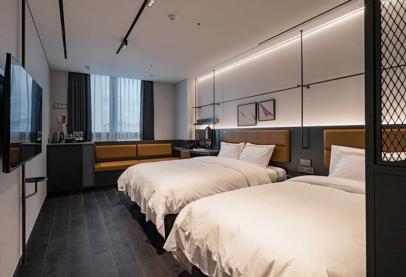 酒店 Ramada Plaza By Wyndham Chungjang