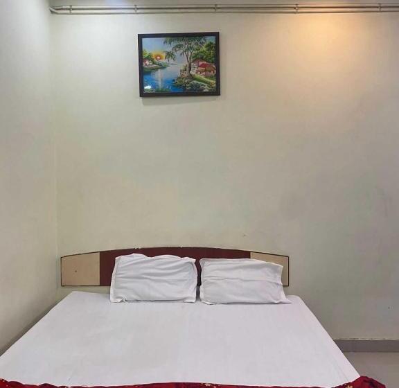 Hotel Spot On 91421  Shree Ji